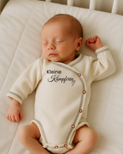 Lade das Bild in den Galerie-Viewer, Frühchen Wickelbody, Gr.44 -"Kleine Kämpferin" (Art.Nr.16)