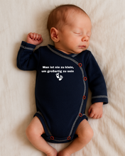 Lade das Bild in den Galerie-Viewer, Frühchen Wickelbody, Gr.44 -"Man ist nie zu klein, um großartig zu sein" (Art.Nr.20)